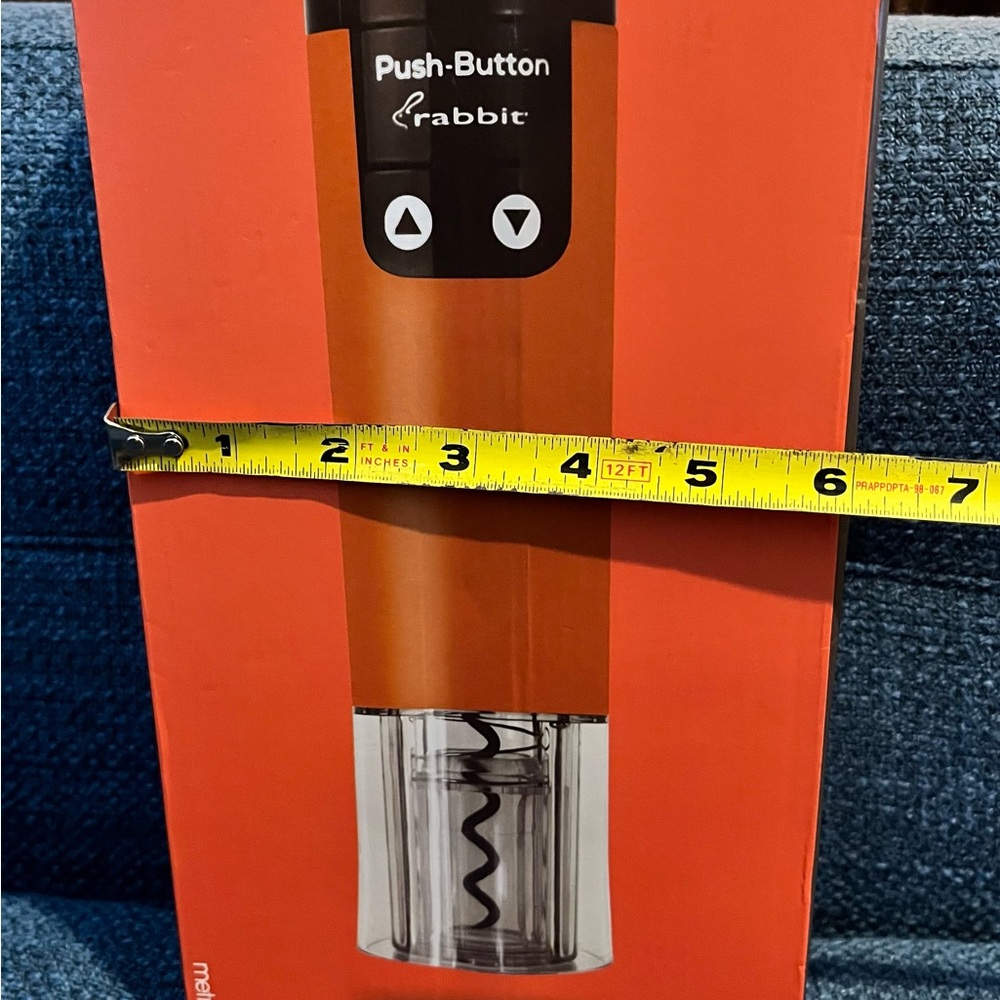 New In Box Push-Button Rabbit Electric Corkscrew With Built-In Foil Cutter. - Picture 7 of 7